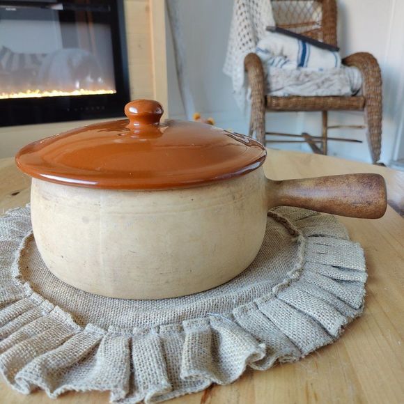Vintage French Stoneware Covered Casserole Dish 8.5 inches wide and 4.5 inches - Picture 2 of 16